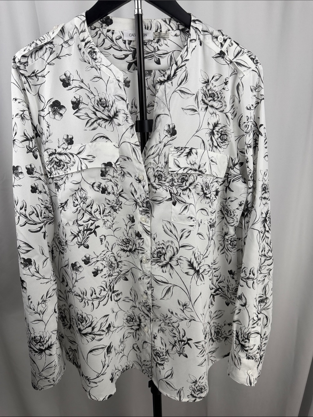 Calvin Klein White and Black Floral Button-Front Shirt Jacket